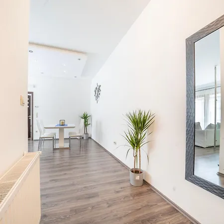 Prime Elegance On Andrassy Str 41 By The Opera 아파트 *